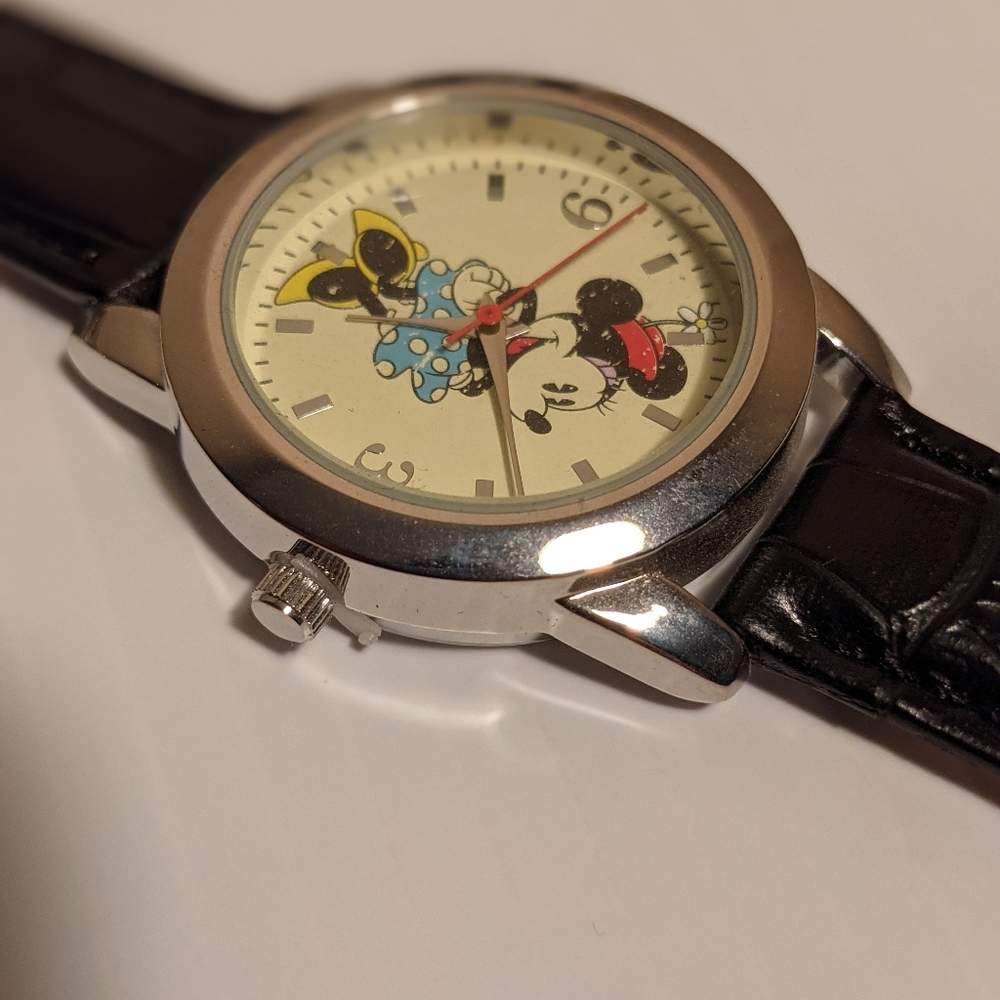 Disney Mini Mouse Watch - Picture 3 of 4